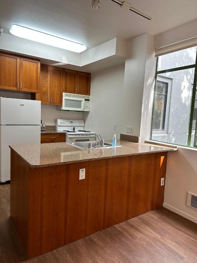 Furnished Apartments At Allston Place Right In The Heart Of Берклі Екстер'єр фото